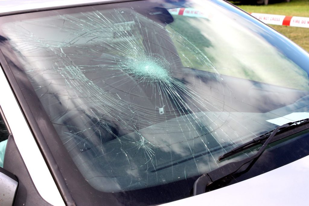 Car window crack repair