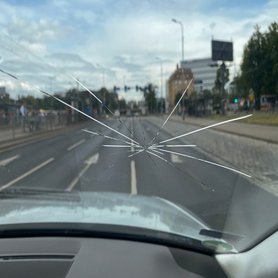 fix a cracked windshield