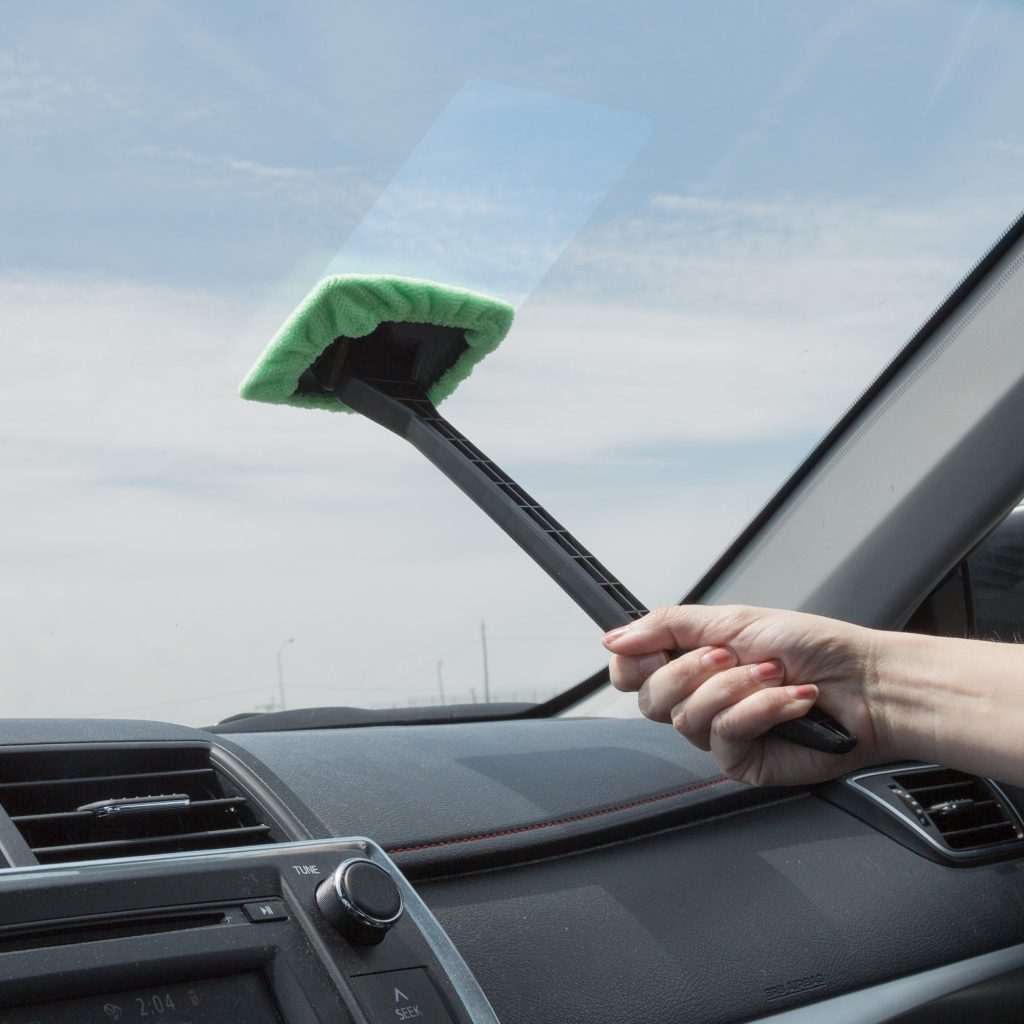 clean windshield wipers